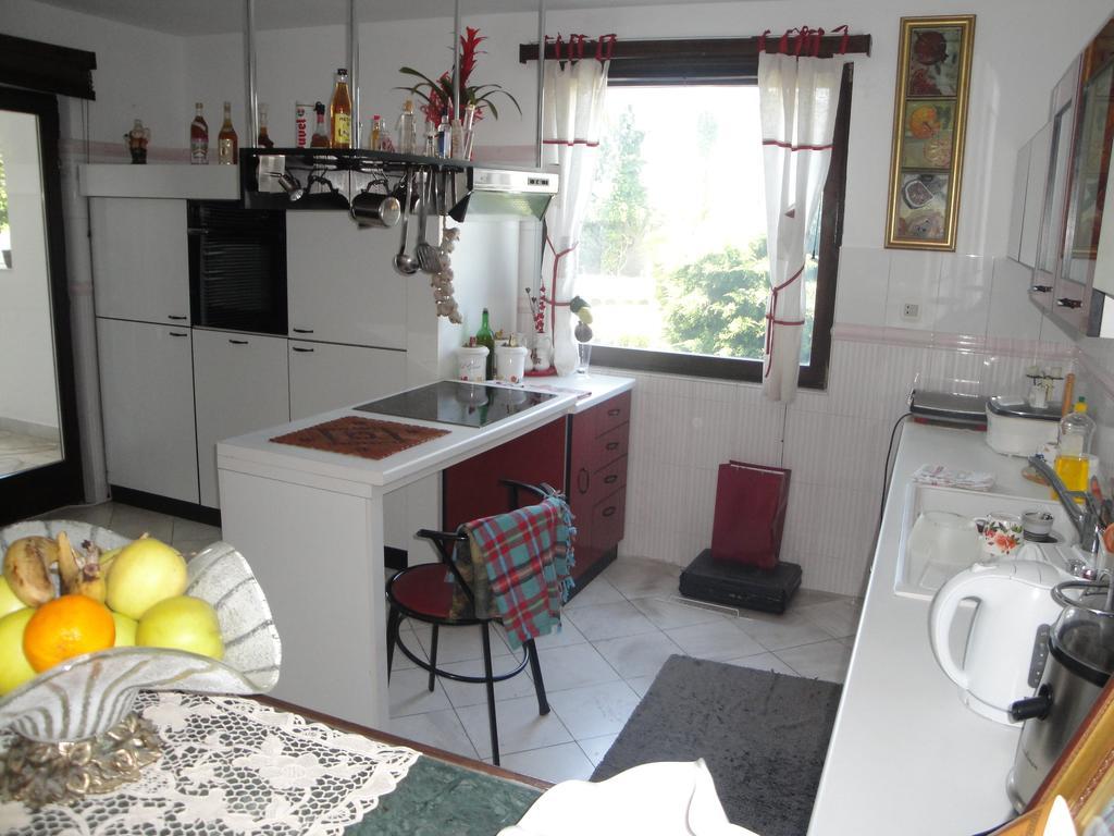 Leisure House Jovovic Villa Bar Room photo